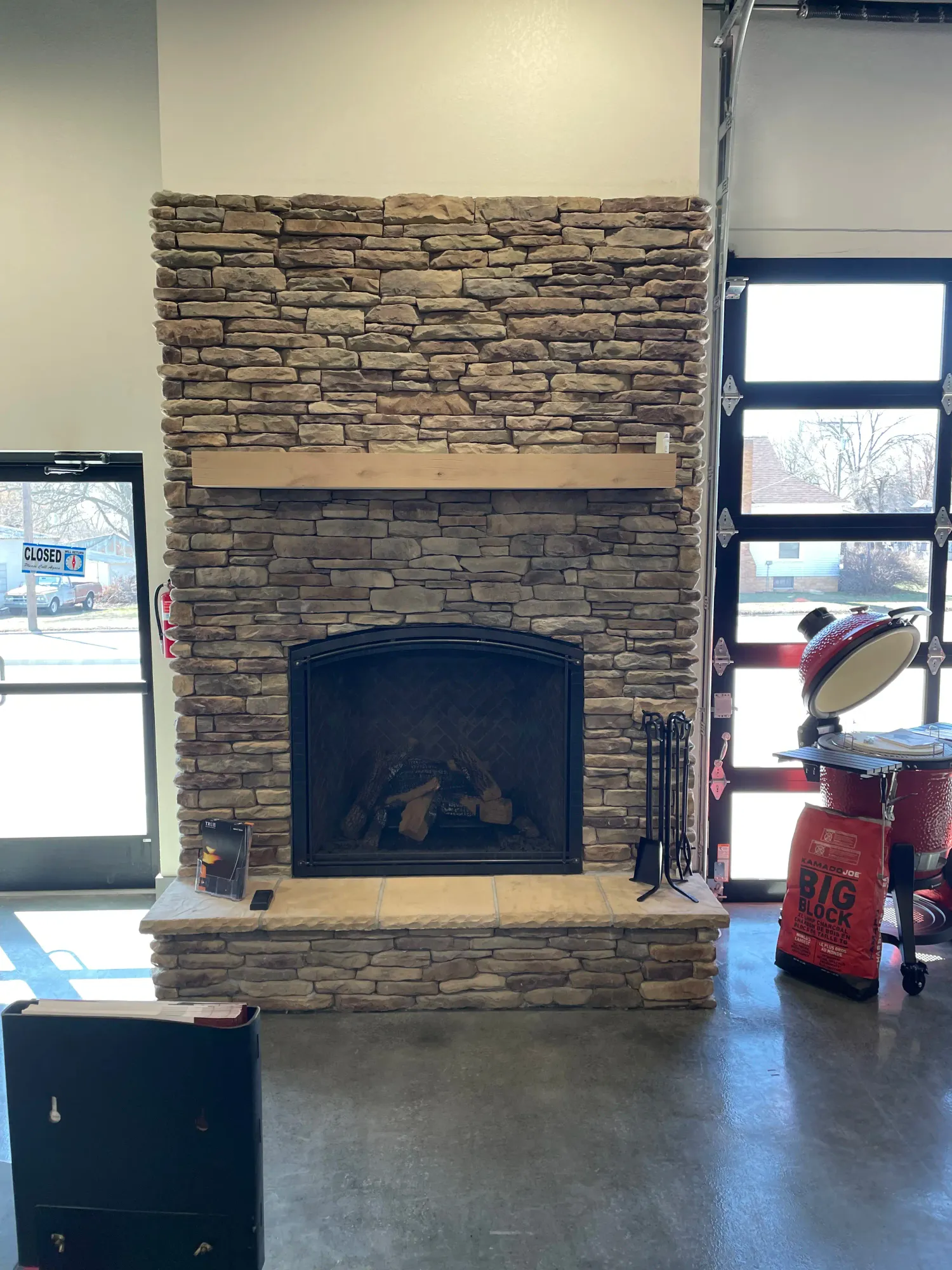 Fireplaces & More Showroom - Pittsburg, Ks