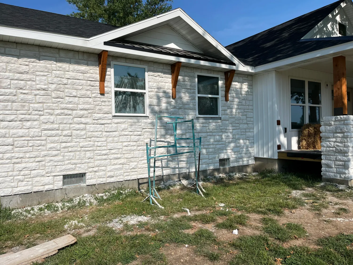 Cut Limestone - Antique White