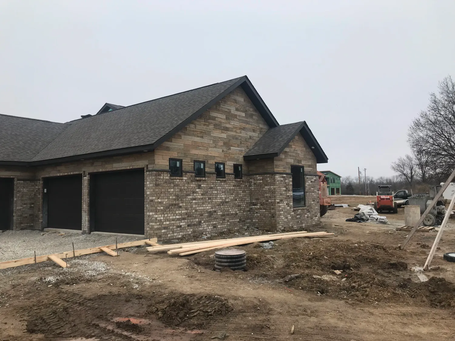 Vintage Barnwood & Brick
Combination Project